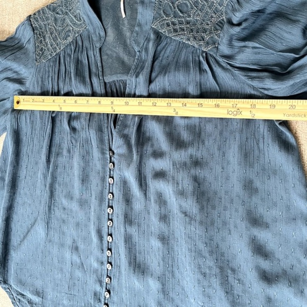 Free People Womens XS Blue Long Sleeve Hi-Low Lace Detail Relaxed‎ Fit Blouse - Picture 7 of 10